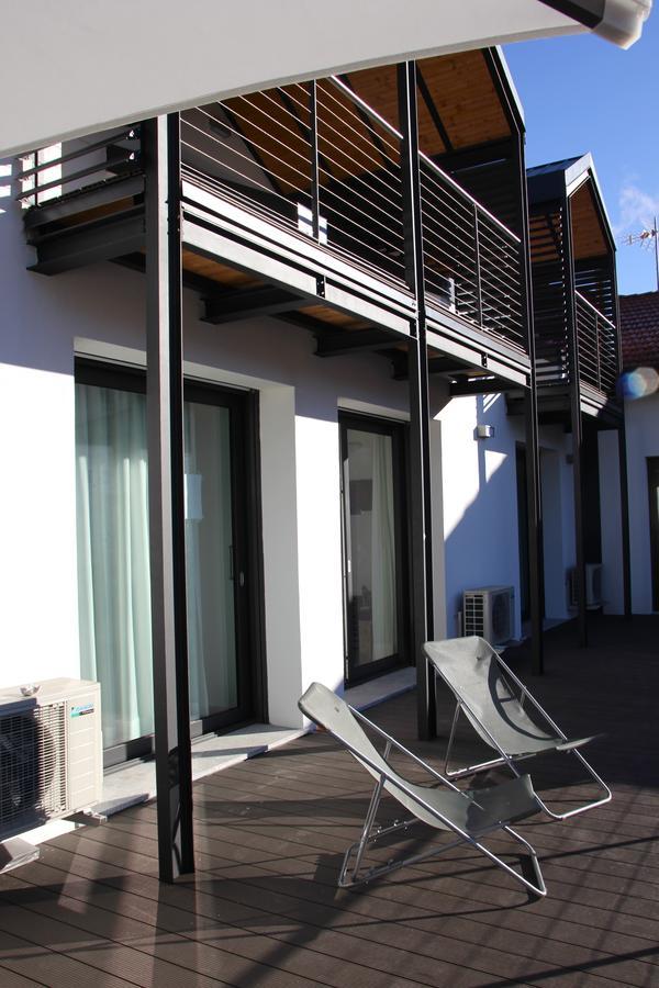 Faber Apartments-Residence Style Arona Quarto foto